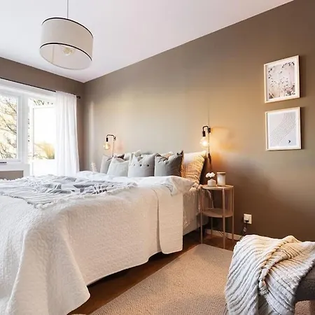 Popular Area, Central, 55m2, 1-4 Guests